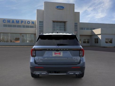 New 2026 Ford Explorer Active w/ Active Comfort Package image 5