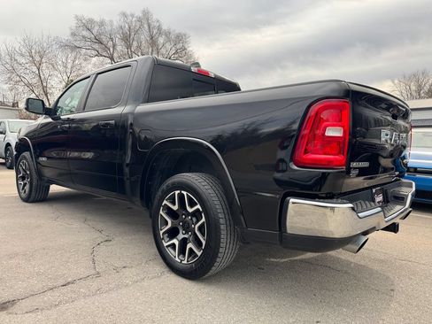 Used 2025 RAM 1500 Laramie AWD/4WD image 7
