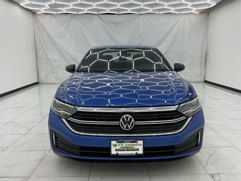 Used 2023 Volkswagen Jetta Sport FWD image 5