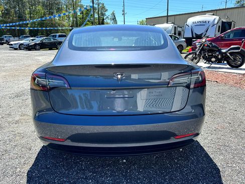 Used 2018 Tesla Model 3 Mid Range image 7