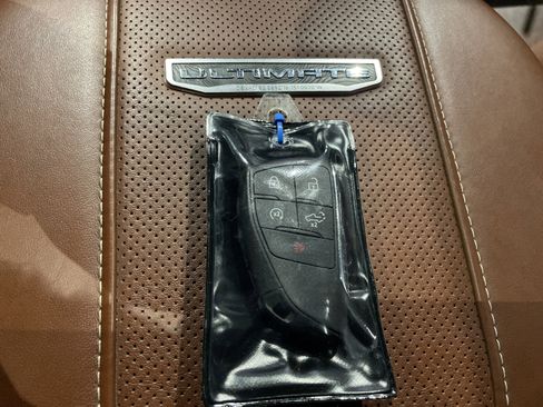 Used 2025 GMC Sierra 2500 Denali Ultimate image 47