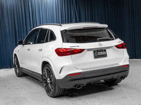 New 2025 Mercedes-Benz GLA 35 AMG 4MATIC image 9