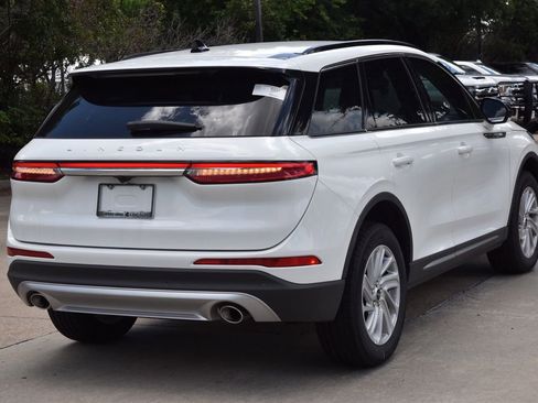 New 2026 Lincoln Corsair Premiere FWD image 7