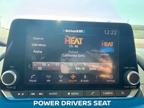 Used 2022 Nissan Rogue SV AWD/4WD image 9