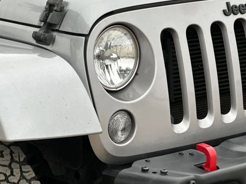 Used 2016 Jeep Wrangler Rubicon image 31