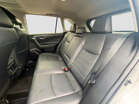 Used 2020 Toyota RAV4 XLE Premium image 22