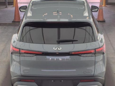 Certified 2025 INFINITI QX60 Sensory w/ Vision Package AWD/4WD image 6