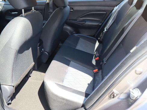 Used 2023 Nissan Versa SV FWD image 5