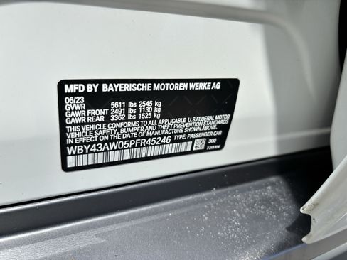 Certified 2023 BMW i4 eDrive35 RWD image 37