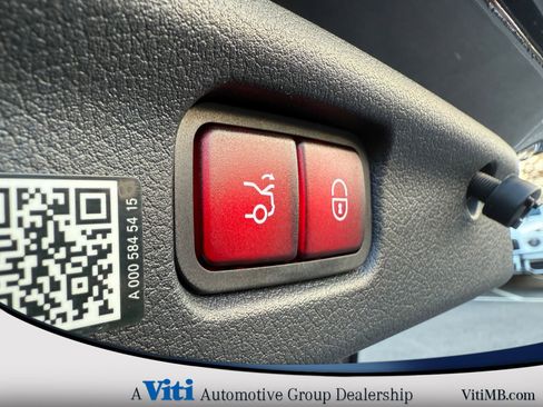 Certified 2024 Mercedes-Benz C 300 4MATIC Sedan image 25