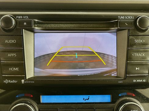 Used 2018 Toyota RAV4 XLE image 21