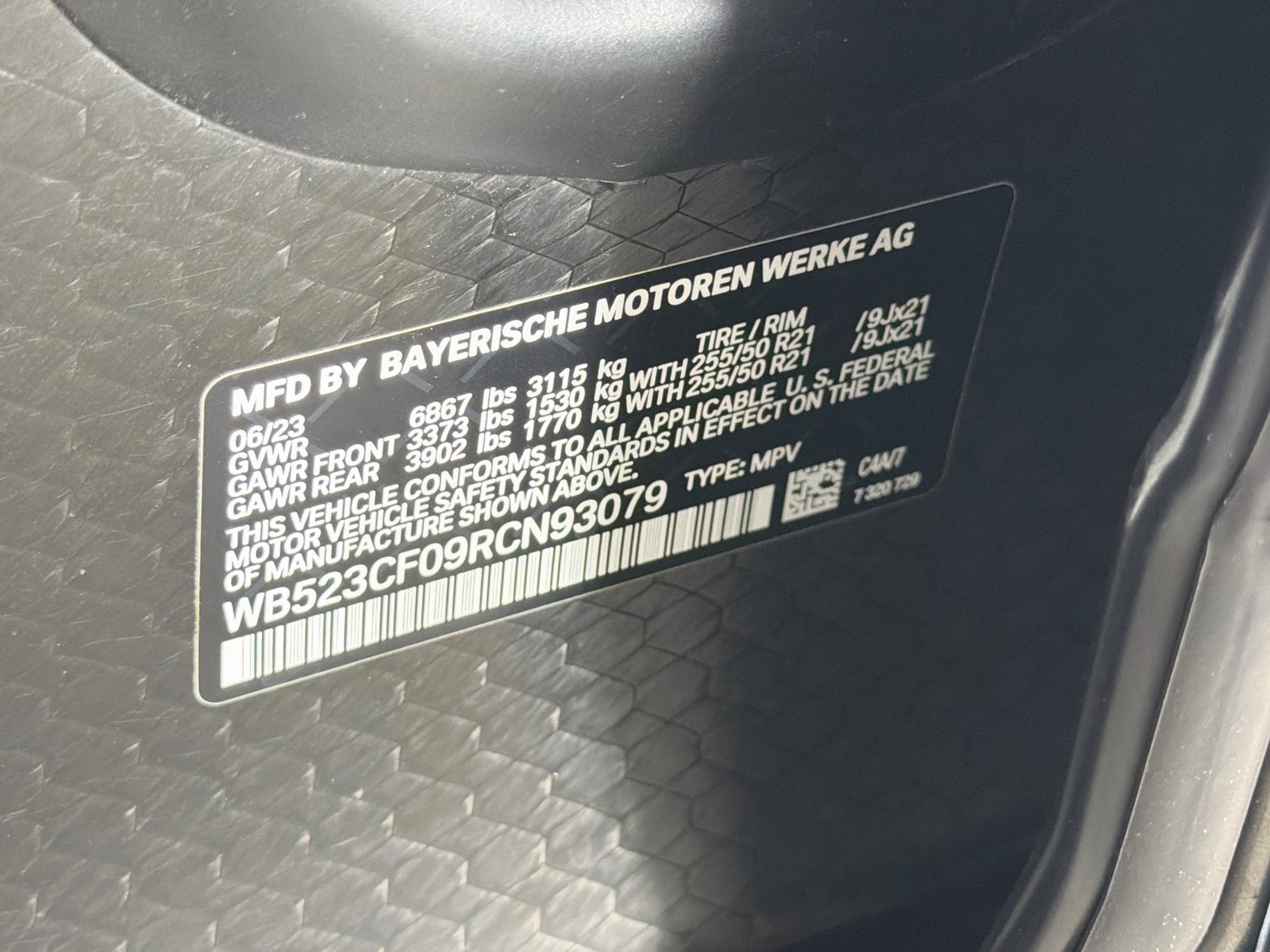 Certified 2024 BMW iX xDrive50 w/ Premium Package AWD/4WD image 33