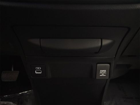 Used 2023 Honda Odyssey Sport image 41