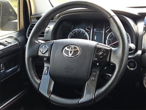 Used 2024 Toyota 4Runner TRD Off-Road Premium image 13