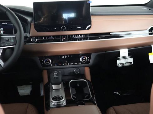 New 2025 Mitsubishi Outlander SEL image 38