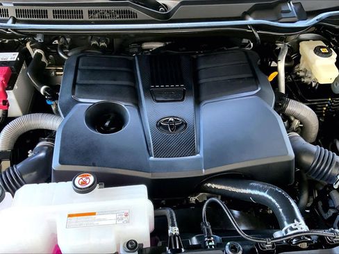 Used 2025 Toyota Tundra SR5 w/ SR5 Convenience Package image 33