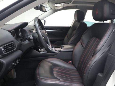 Certified 2022 Maserati Levante GT image 14