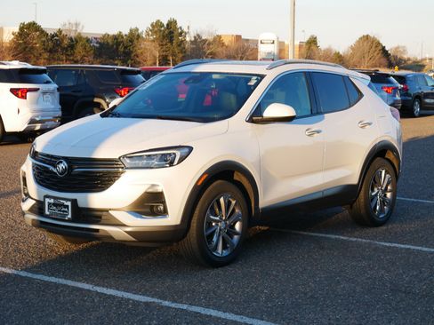 Used 2023 Buick Encore GX Essence w/ Experience Buick Package AWD/4WD image 5