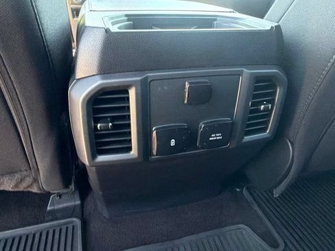 Used 2019 Ford F150 XLT w/ Equipment Group 302A Luxury AWD/4WD image 19