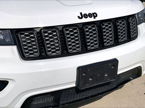 Used 2018 Jeep Grand Cherokee Altitude image 35