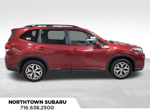 Used 2019 Subaru Forester Premium image 7