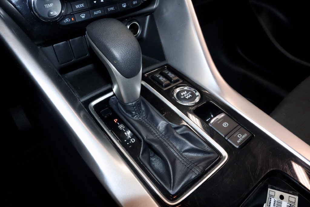 Used 2025 Mitsubishi Eclipse Cross SE AWD/4WD image 32