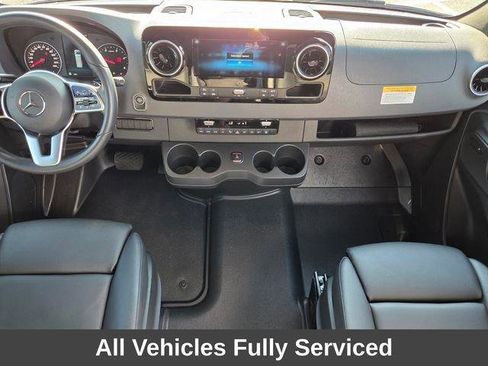 Used 2024 Mercedes-Benz Sprinter 2500 image 17