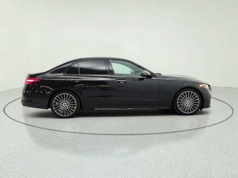 Used 2022 Mercedes-Benz C 300 Sedan image 4
