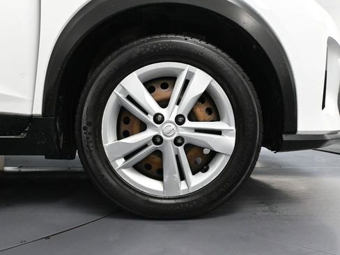 Used 2021 Nissan Kicks S image 15