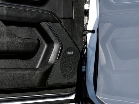 Used 2021 GMC Yukon XL SLT image 47