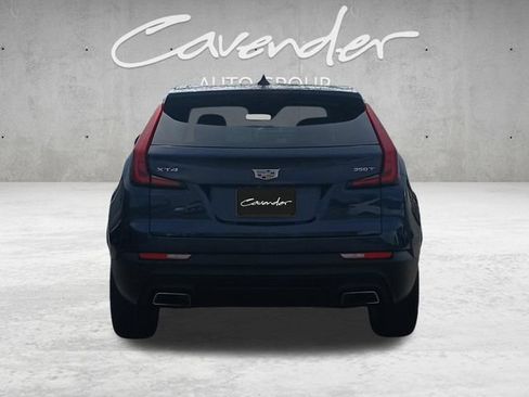 Used 2021 Cadillac XT4 Luxury w/ Cold Weather Package FWD image 15