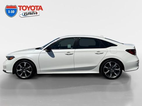 Used 2025 Honda Civic Sport image 2