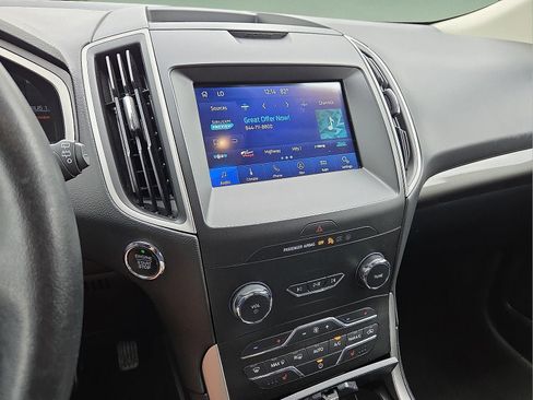 Used 2020 Ford Edge SEL w/ Convenience Package AWD/4WD image 16