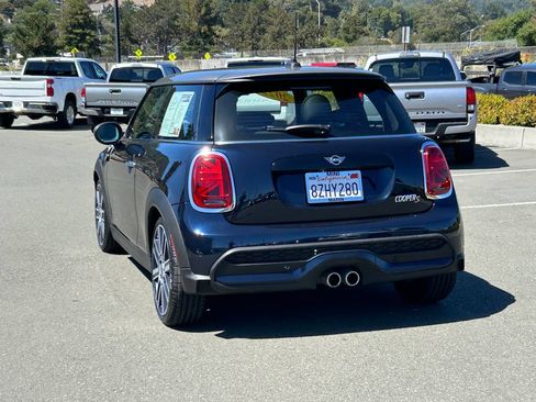 Used 2022 MINI Cooper S w/ Driver Assistance Package FWD image 3