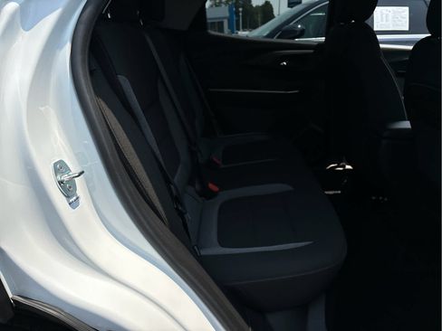 Certified 2023 Chevrolet TrailBlazer LT w/ Convenience Package FWD image 26