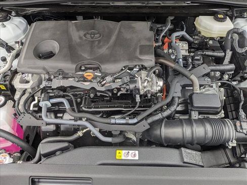 Used 2025 Toyota Camry SE FWD image 24