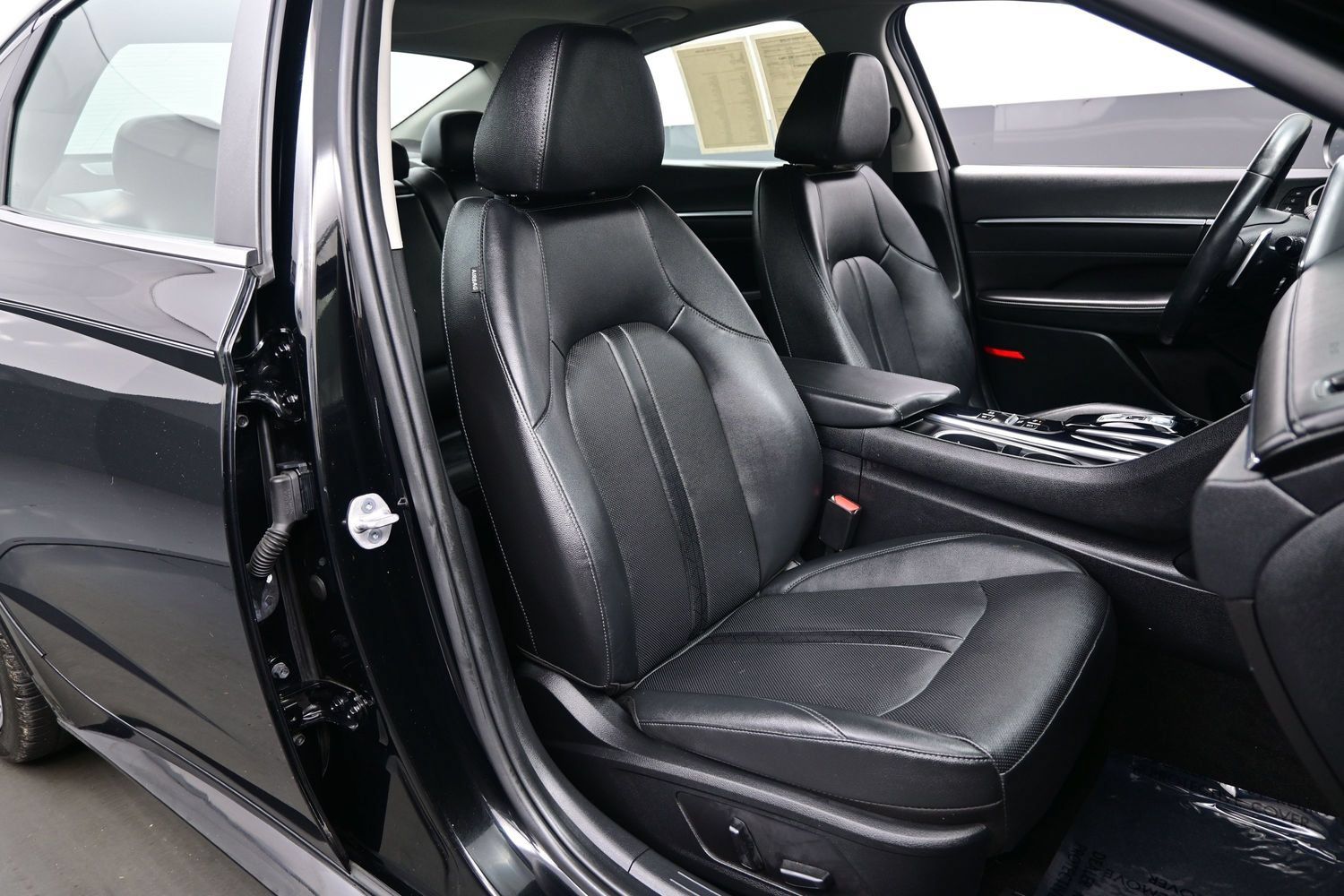 Certified 2023 Hyundai Sonata Limited FWD image 15