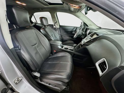 Used 2016 Chevrolet Equinox LTZ w/ Enhanced Convenience Package AWD/4WD image 29