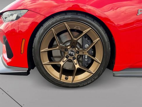 Used 2025 Ford Mustang GT w/ GT Performance Package RWD image 9