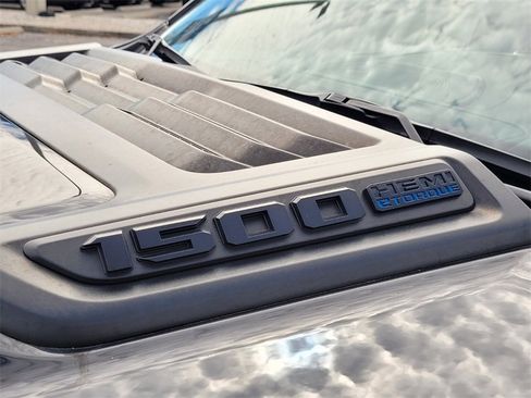 Used 2024 RAM 1500 Limited image 15