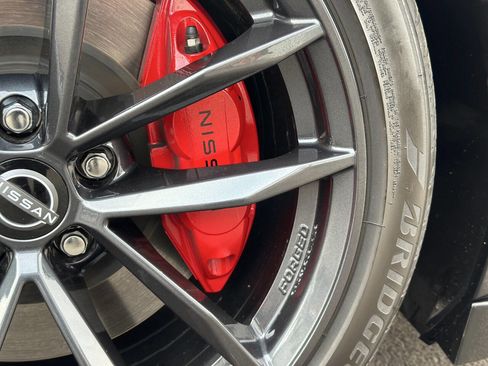 Used 2024 Nissan Z Performance w/ Floor Mat Package image 10