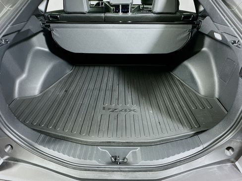 Used 2024 Toyota bZ4X FWD image 31