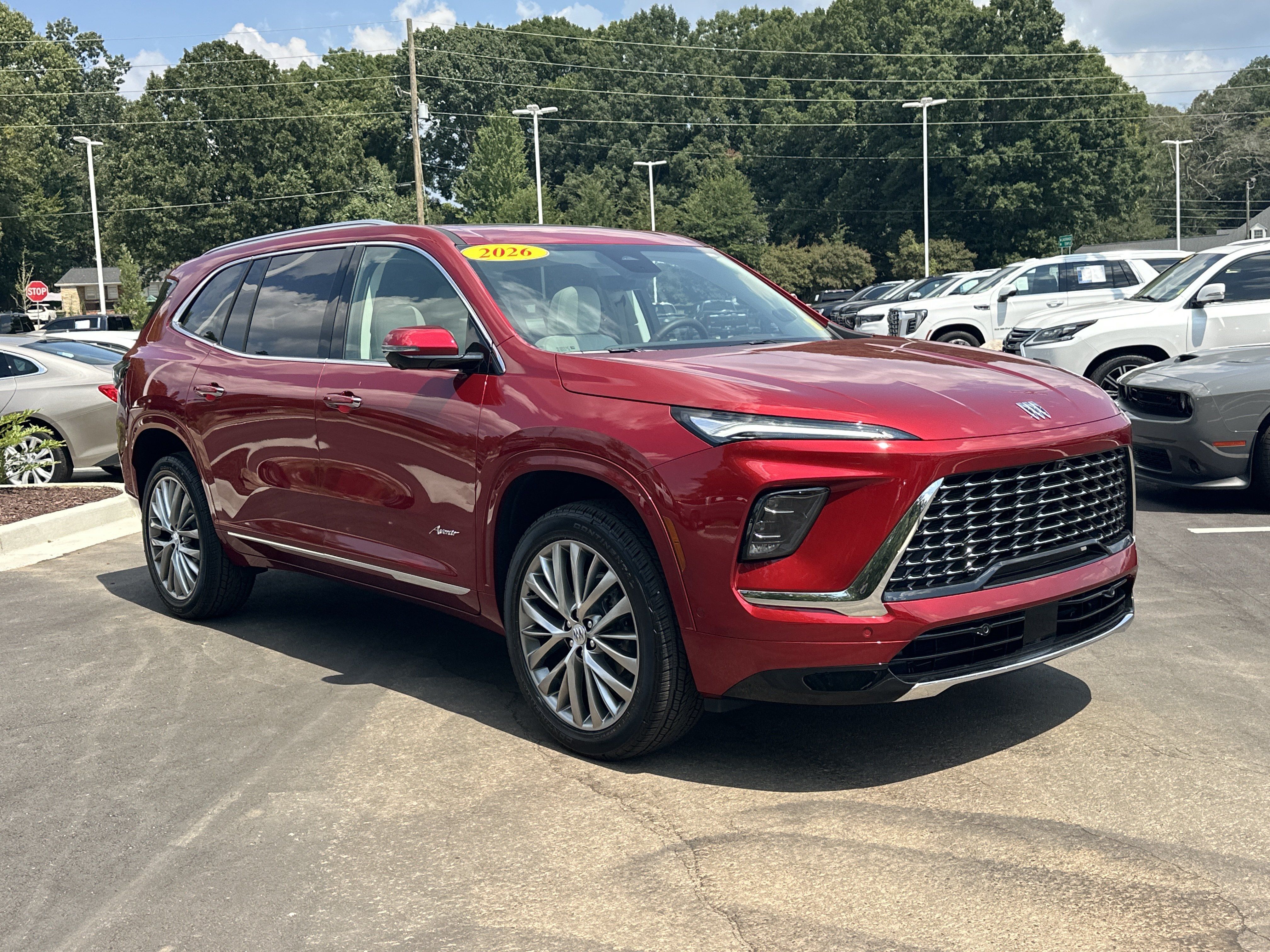 Used 2026 Buick Enclave Avenir w/ Super Cruise Package FWD image 2