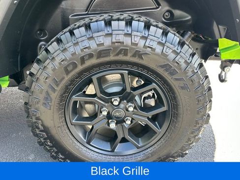Used 2025 Jeep Wrangler Unlimited Sport AWD/4WD image 25