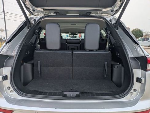 Used 2024 Mitsubishi Outlander SE Black Edition image 30