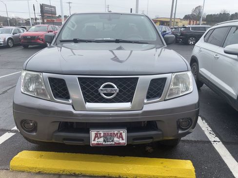 Used 2018 Nissan Frontier Desert Runner image 2