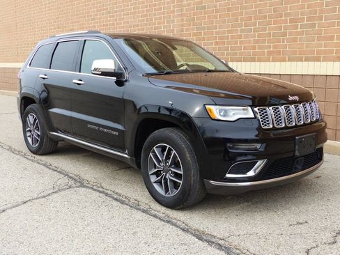 Used 2017 Jeep Grand Cherokee Summit image 14