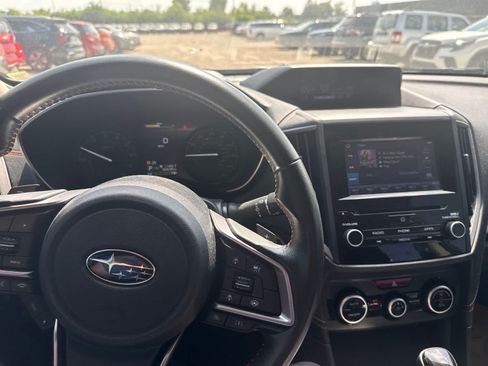 Used 2022 Subaru Crosstrek 2.0i Premium w/ Moonroof Package AWD/4WD image 19