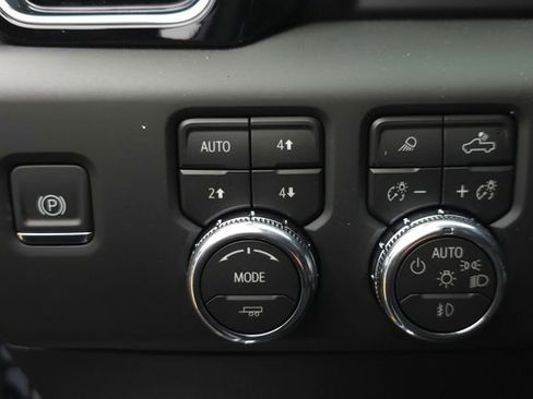 New 2026 GMC Sierra 1500 Denali AWD/4WD image 28