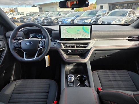 New 2026 Ford Explorer ST-Line w/ ST-Line Street Pack image 8